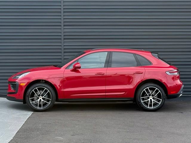 New 2026 Porsche Macan image 2