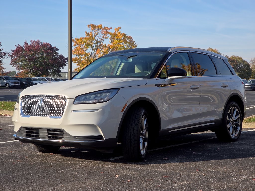 Used 2022 Lincoln Corsair AWD w/ Premium Package image 23