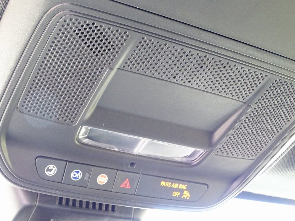 Used 2025 GMC Terrain Elevation image 33