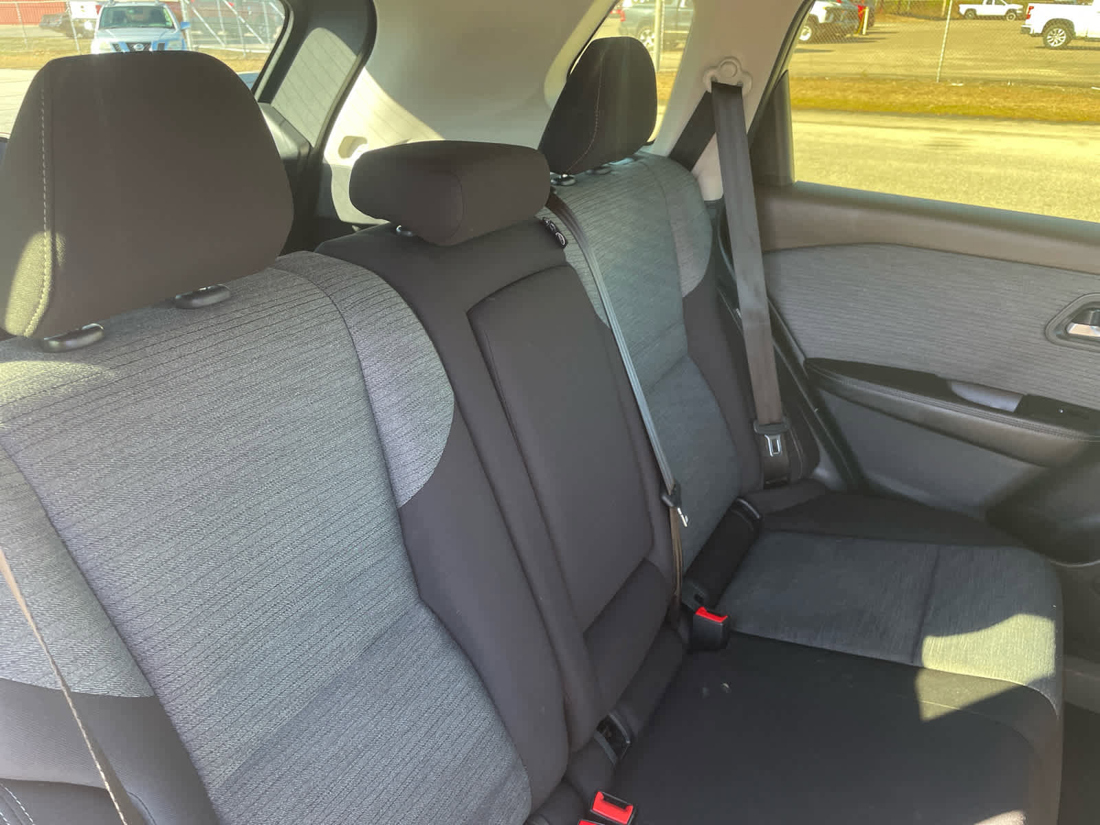 Used 2023 Nissan Rogue SV image 19