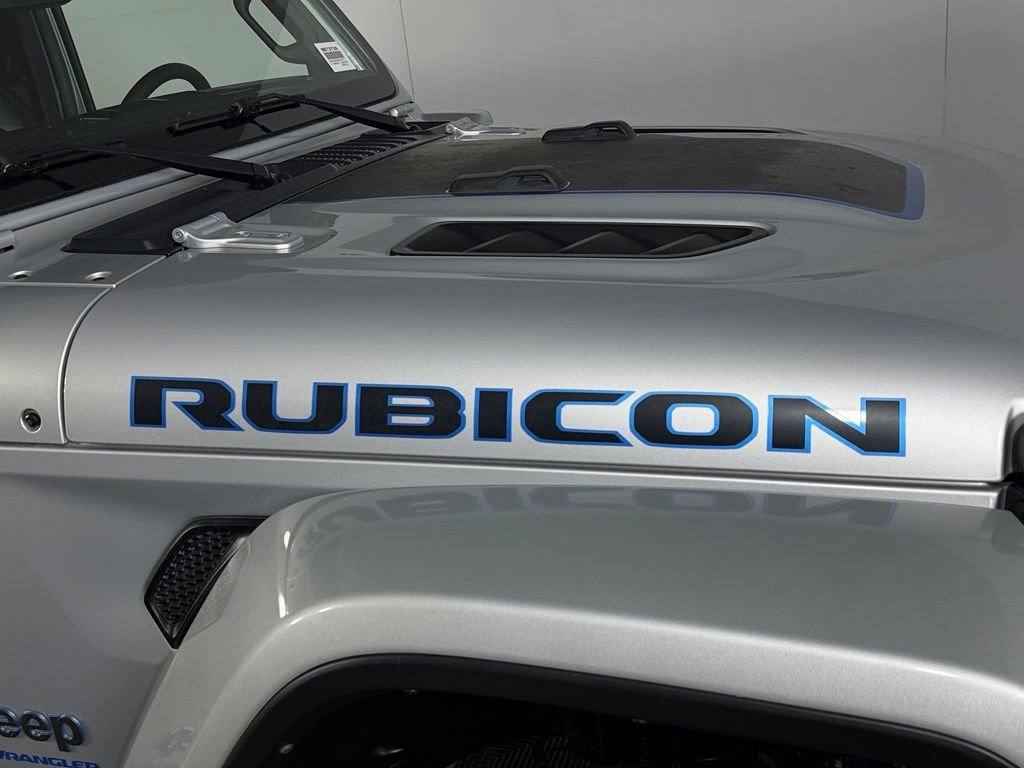 Used 2024 Jeep Wrangler Unlimited Rubicon 4xe AWD/4WD image 12