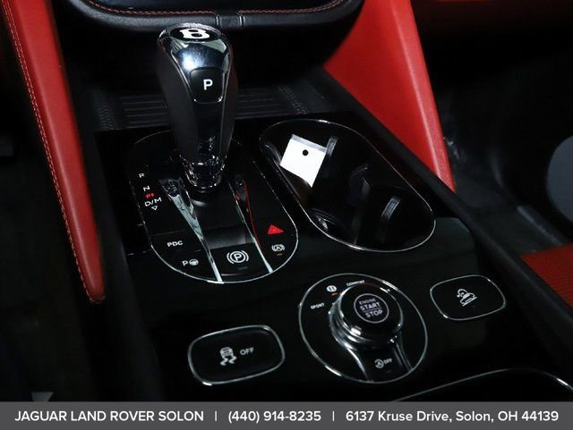 Used 2022 Bentley Bentayga image 26