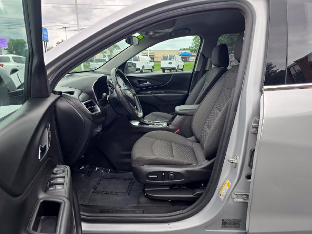 Used 2018 Chevrolet Equinox LT FWD image 18