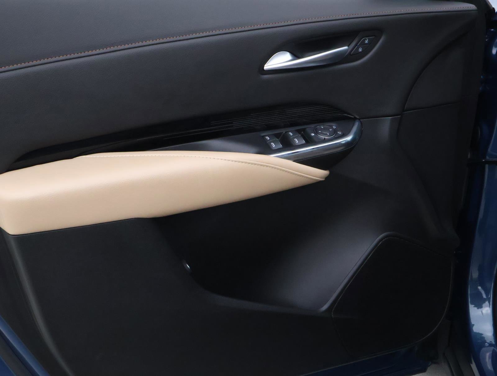 Certified 2024 Cadillac XT4 Luxury FWD image 19