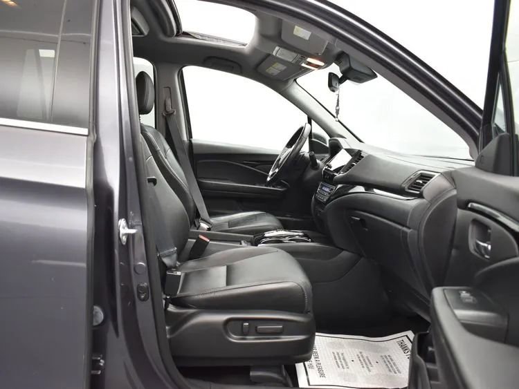 Used 2022 Honda Pilot Touring image 17