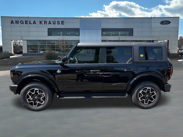 New 2026 Ford Bronco Outer Banks AWD/4WD image 4