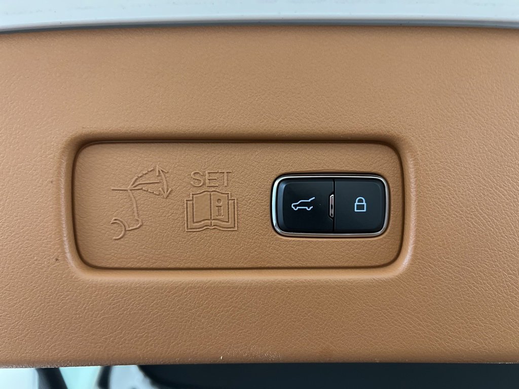 Certified 2020 Lincoln Aviator Black Label w/ Dynamic Handling Package image 41