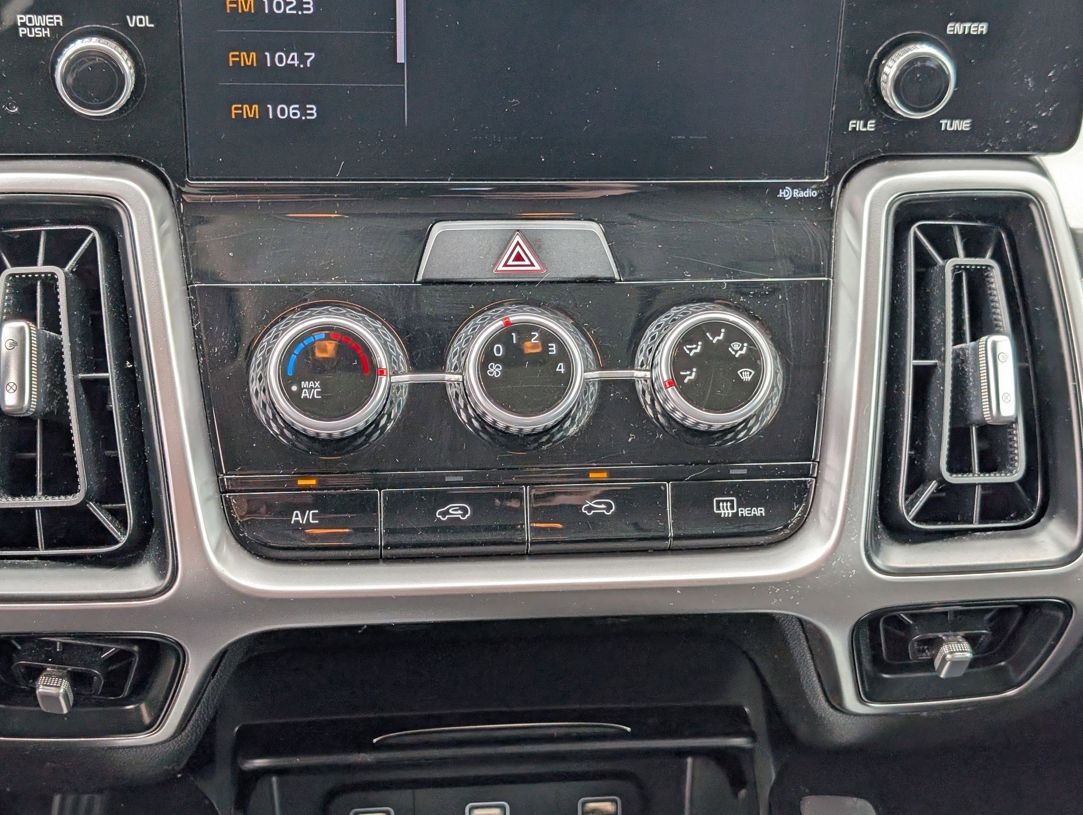 Certified 2022 Kia Sorento LX AWD/4WD image 20
