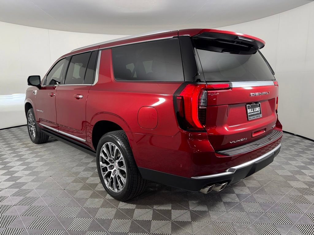 Used 2026 GMC Yukon XL Denali w/ Sun & Power Step Package AWD/4WD image 9