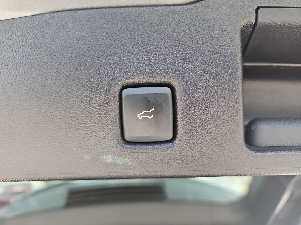 Used 2025 Ford Escape ST-Line w/ Equipment Group 301A FWD image 13