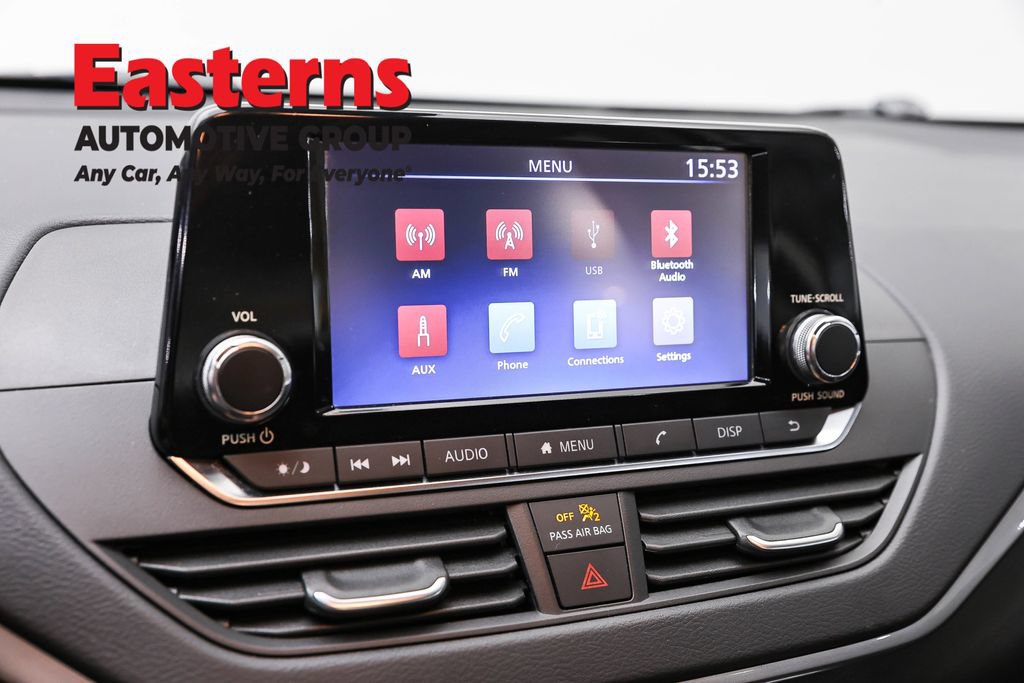Used 2024 Nissan Altima 2.5 S FWD image 18