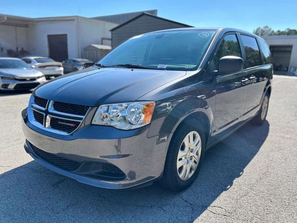 Used 2019 Dodge Grand Caravan SE image 3