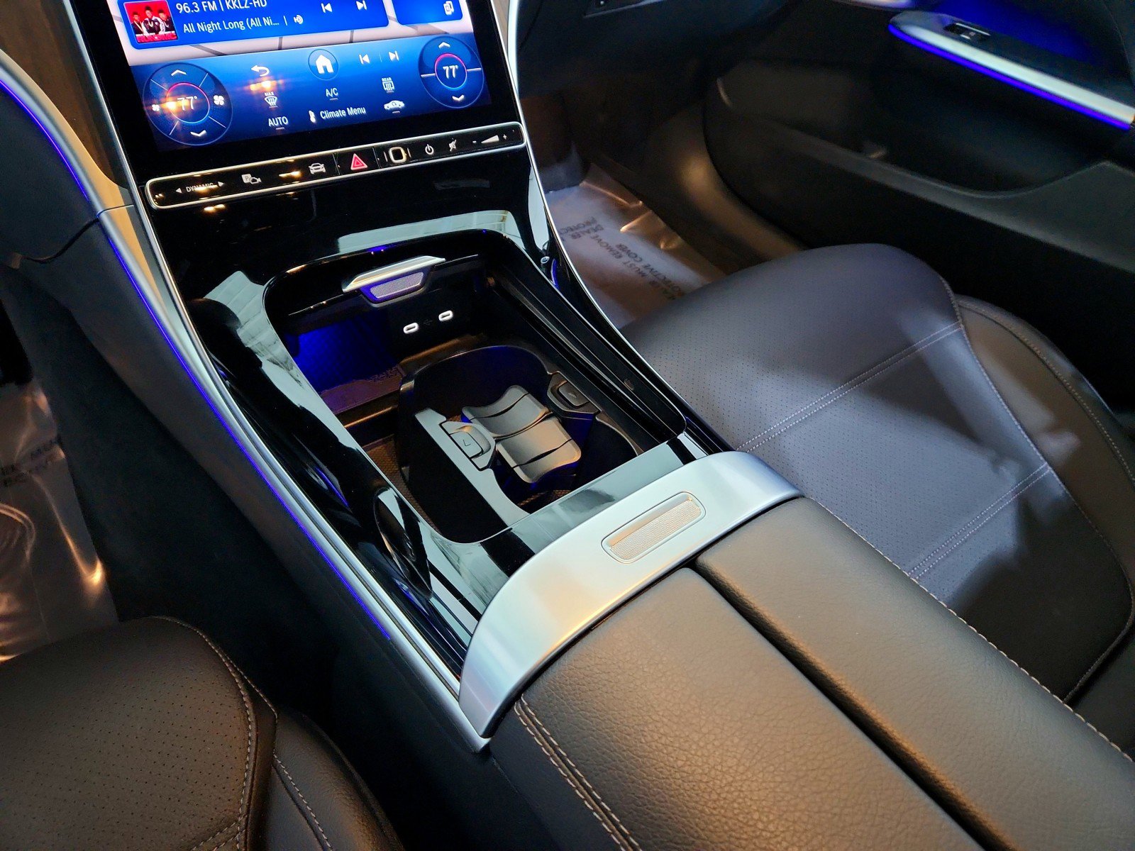 Certified 2025 Mercedes-Benz C 300 Sedan image 25