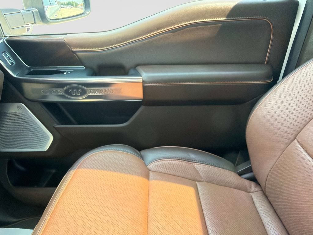 Used 2024 Ford F350 King Ranch AWD/4WD image 23
