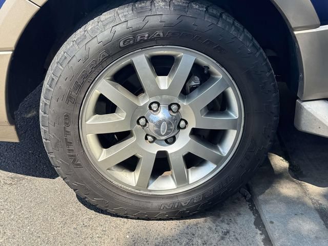 Used 2011 Ford Expedition EL XLT w/ 202A Rapid Spec Order Code AWD/4WD image 21