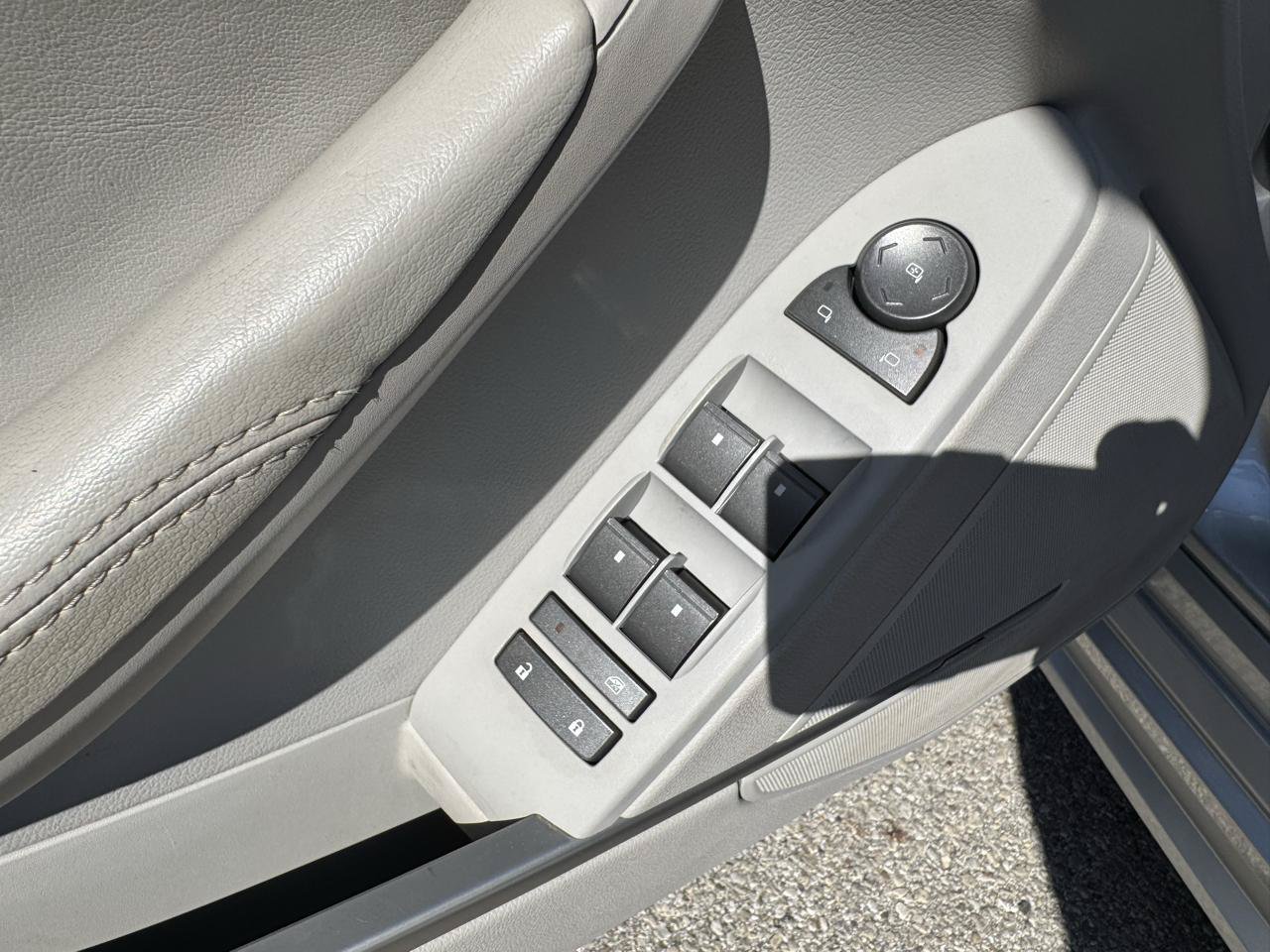 Used 2010 Cadillac CTS Sedan RWD image 25