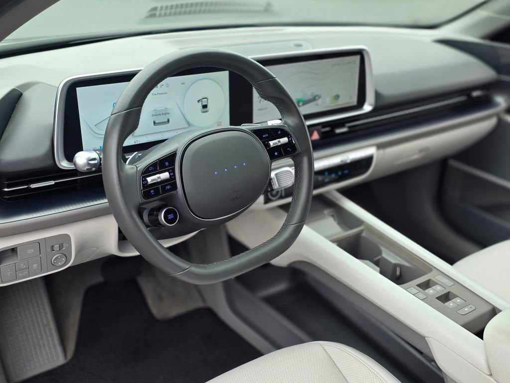 Used 2025 Hyundai Ioniq 6 SEL RWD image 20