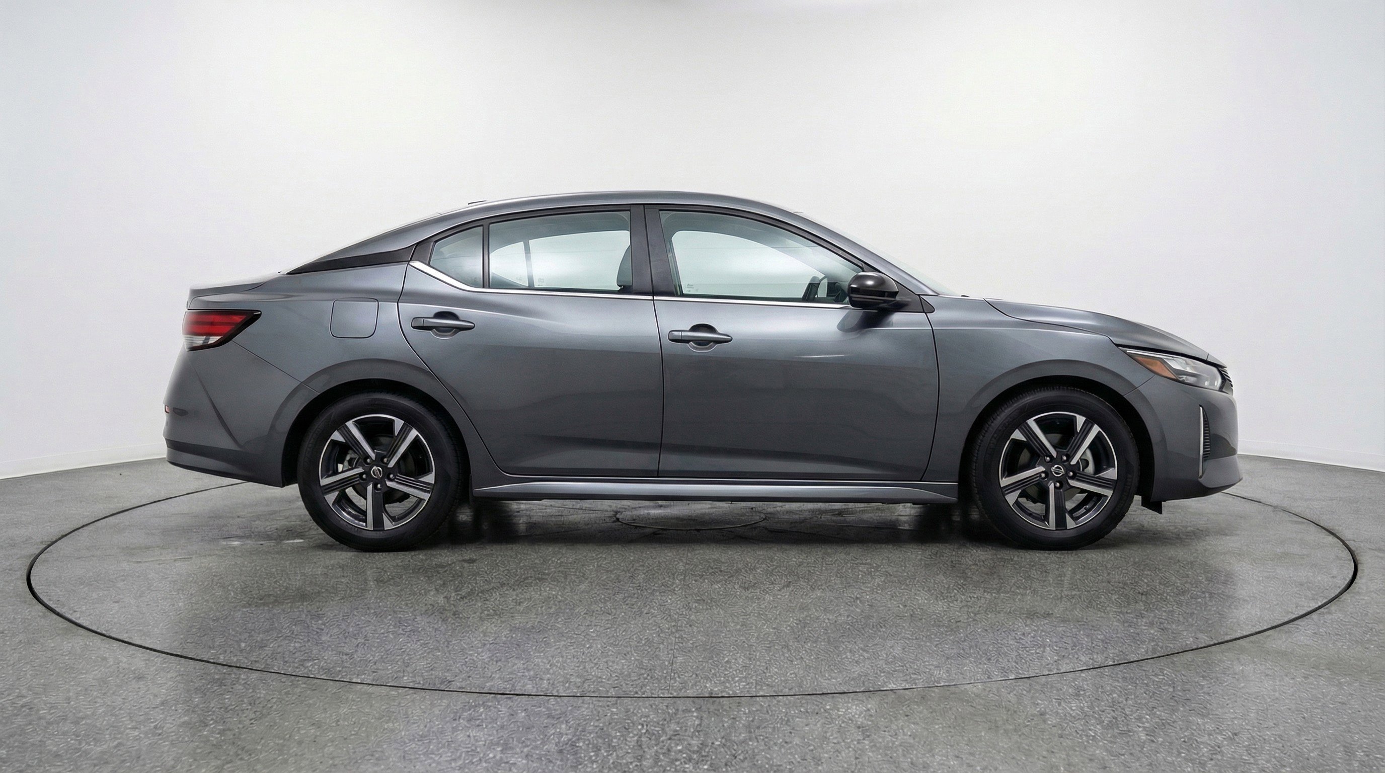 Used 2025 Nissan Sentra SV image 11