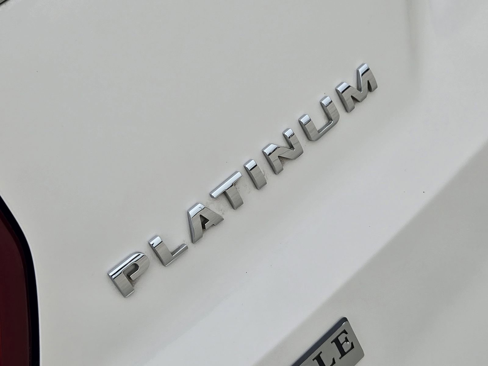 Used 2019 Ford Explorer Platinum AWD/4WD image 13