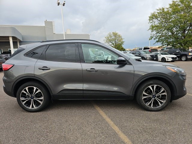 Used 2022 Ford Escape SEL w/ SEL Stealth AWD Package image 5