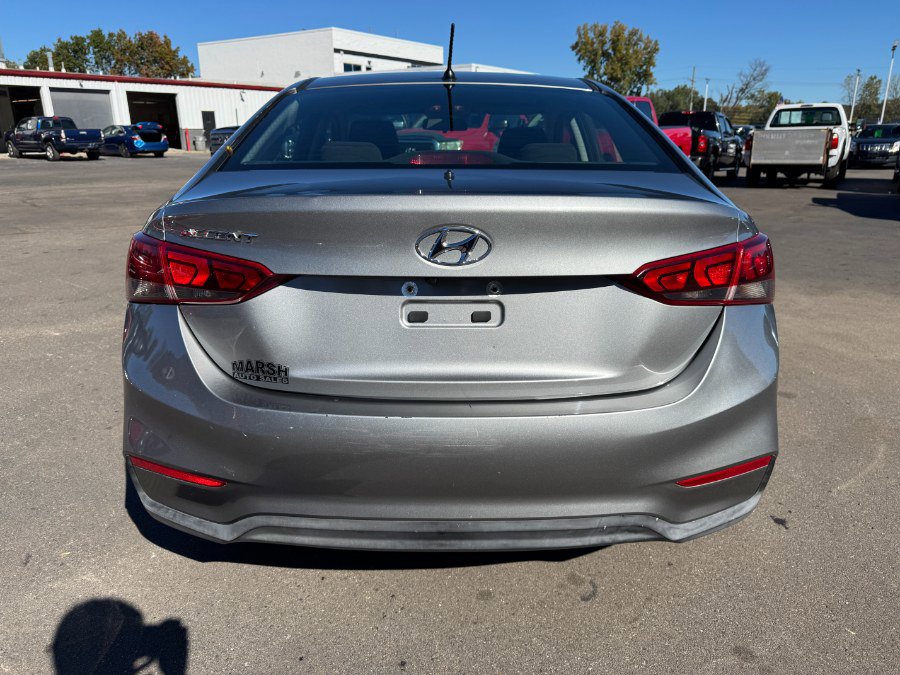 Used 2021 Hyundai Accent SE image 4