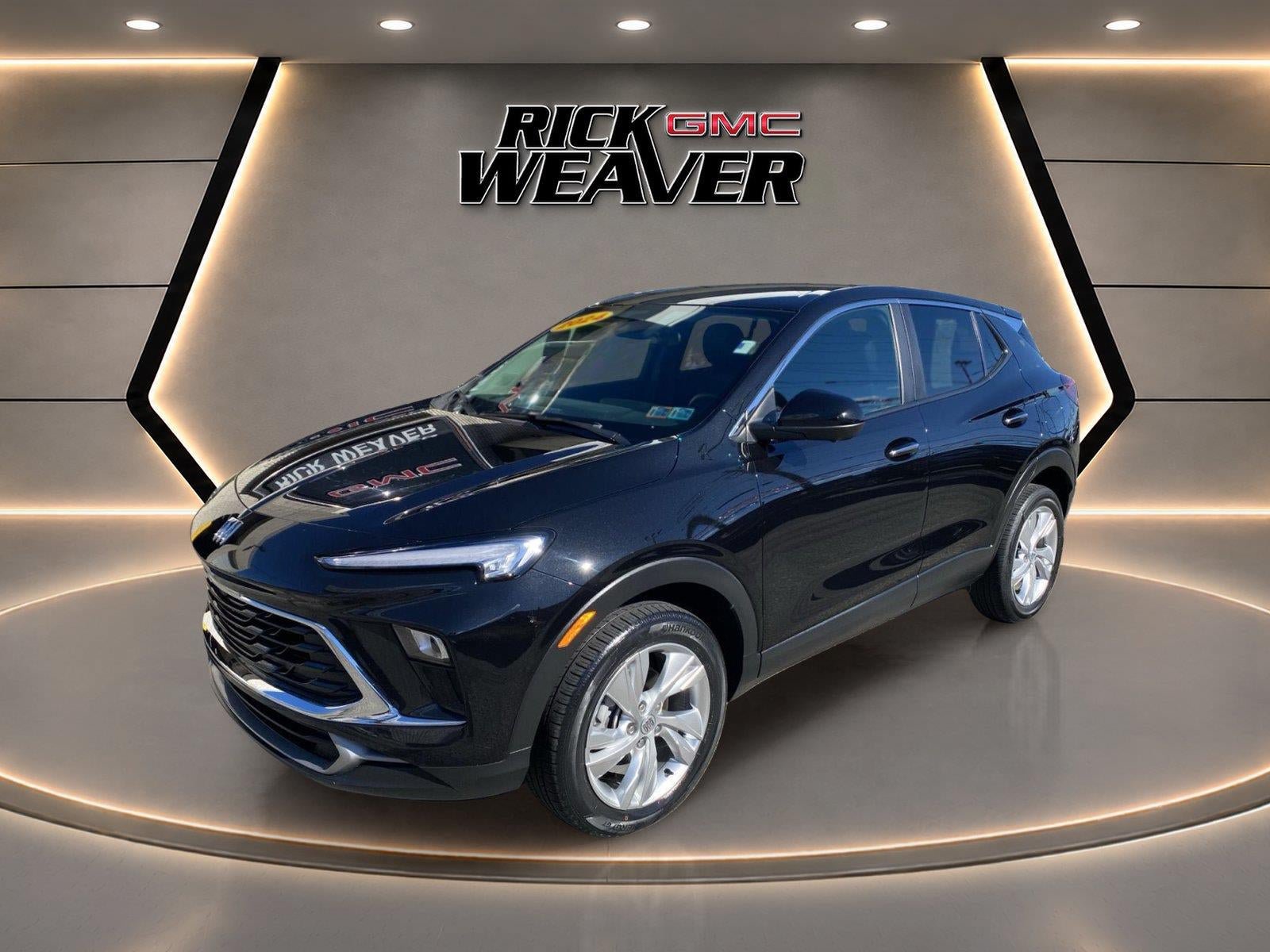 Certified 2024 Buick Encore GX Preferred w/ Comfort Package AWD/4WD image 2