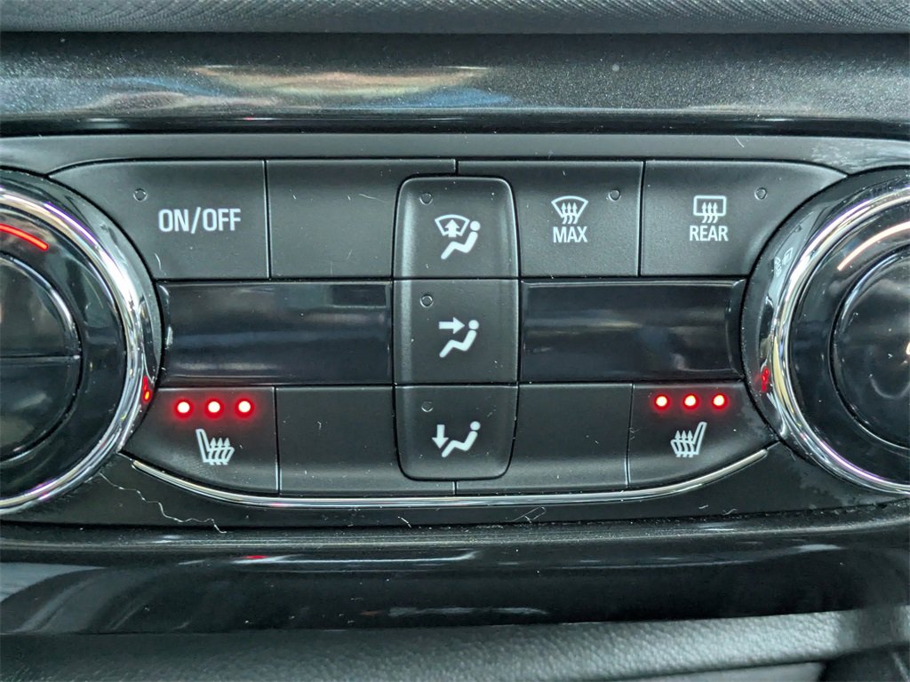 Used 2025 Chevrolet TrailBlazer ACTIV w/ Convenience Package image 24