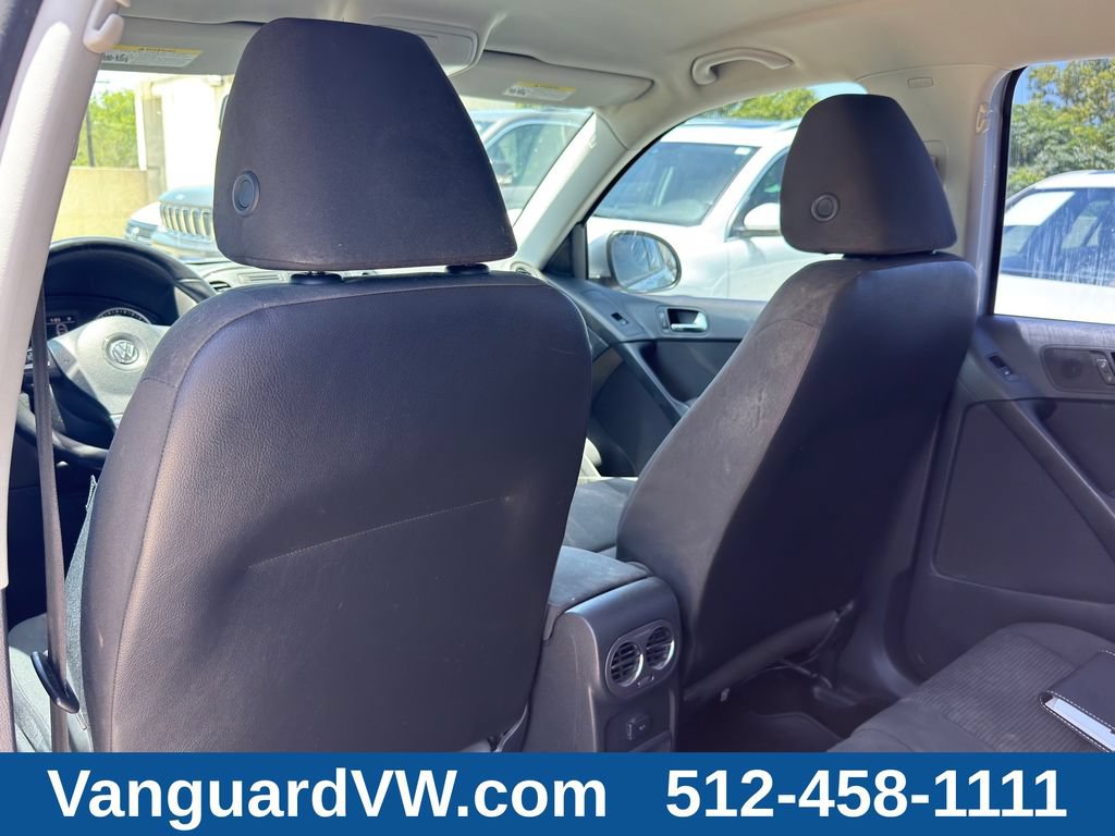 Used 2018 Volkswagen Tiguan Limited FWD image 28