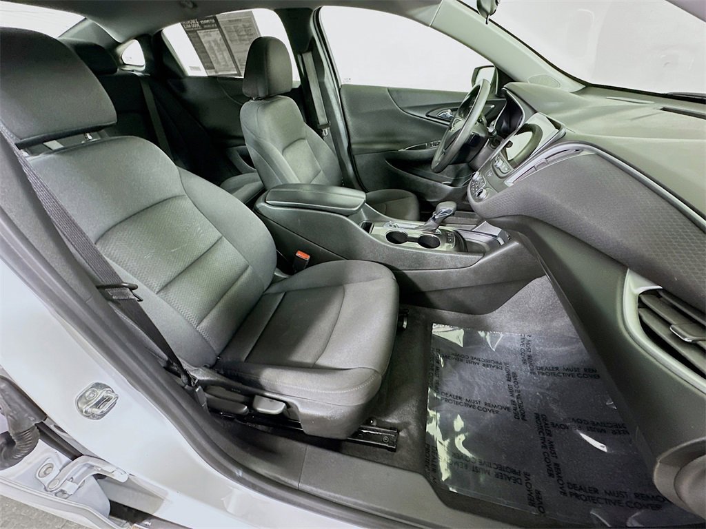 Used 2024 Chevrolet Malibu LT image 11