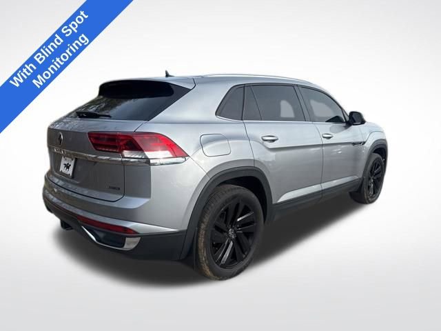 Used 2023 Volkswagen Atlas Cross Sport SE w/ Black Wheel Package image 2
