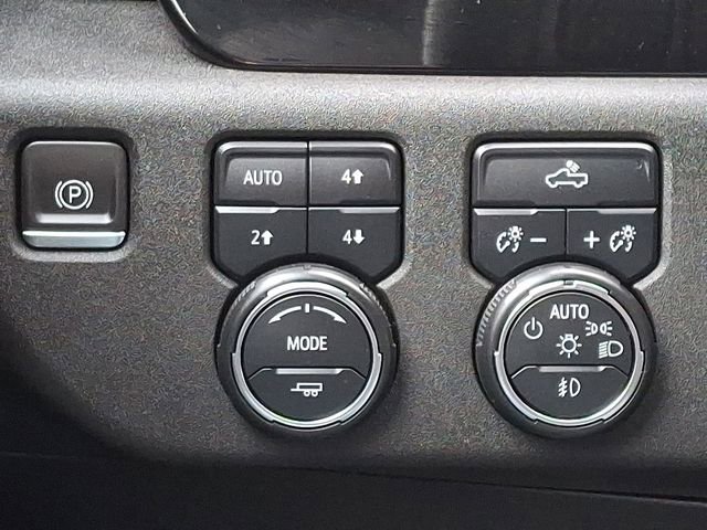 Used 2023 Chevrolet Silverado 1500 RST AWD/4WD image 24