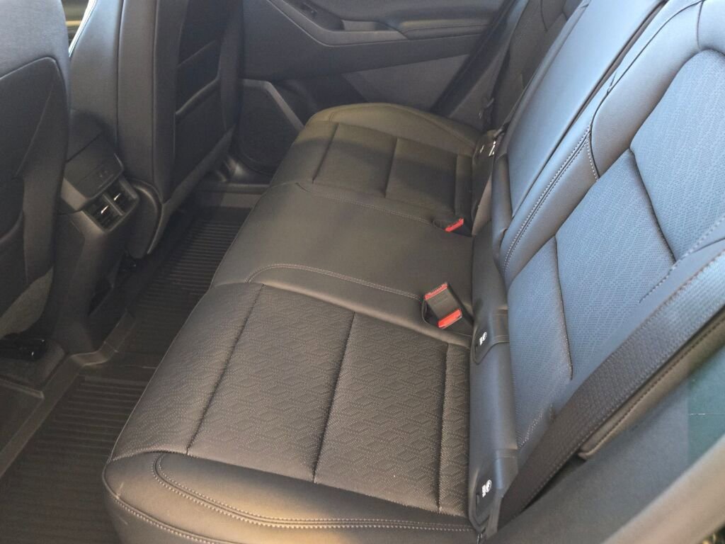 New 2026 Chevrolet Equinox LT w/ Convenience Package II image 11