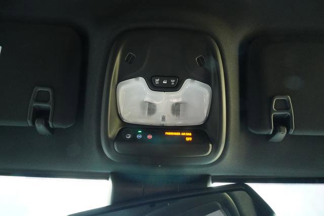 Used 2024 GMC Canyon AT4 w/ Technology Package image 23