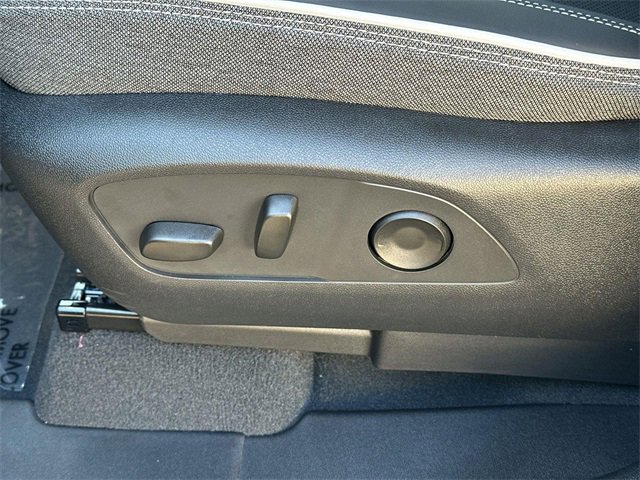 Used 2026 GMC Sierra EV Elevation image 32