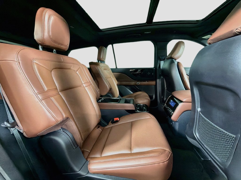 New 2026 Lincoln Aviator Reserve w/ Illumination Package RWD image 30