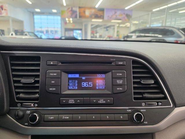 Used 2017 Hyundai Elantra SE FWD image 15
