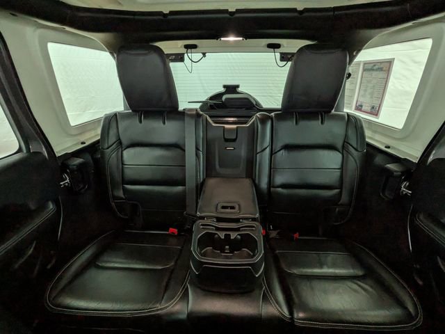 Used 2018 Jeep Wrangler Unlimited Sahara image 17