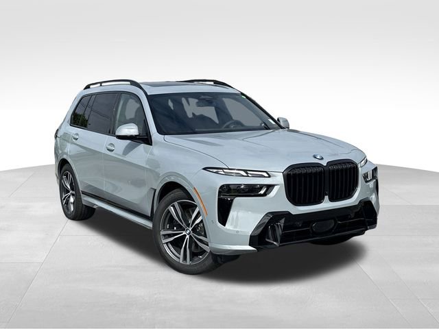 New 2026 BMW X7 xDrive40i w/ M Sport Package