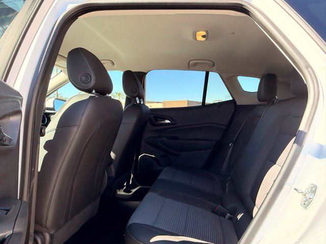 Used 2025 Chevrolet Trax LT FWD image 14