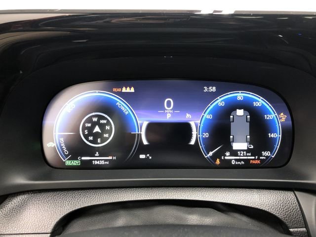 Used 2024 Toyota Crown AWD/4WD image 17