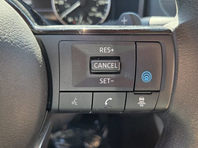Used 2023 Nissan Rogue SV FWD image 28