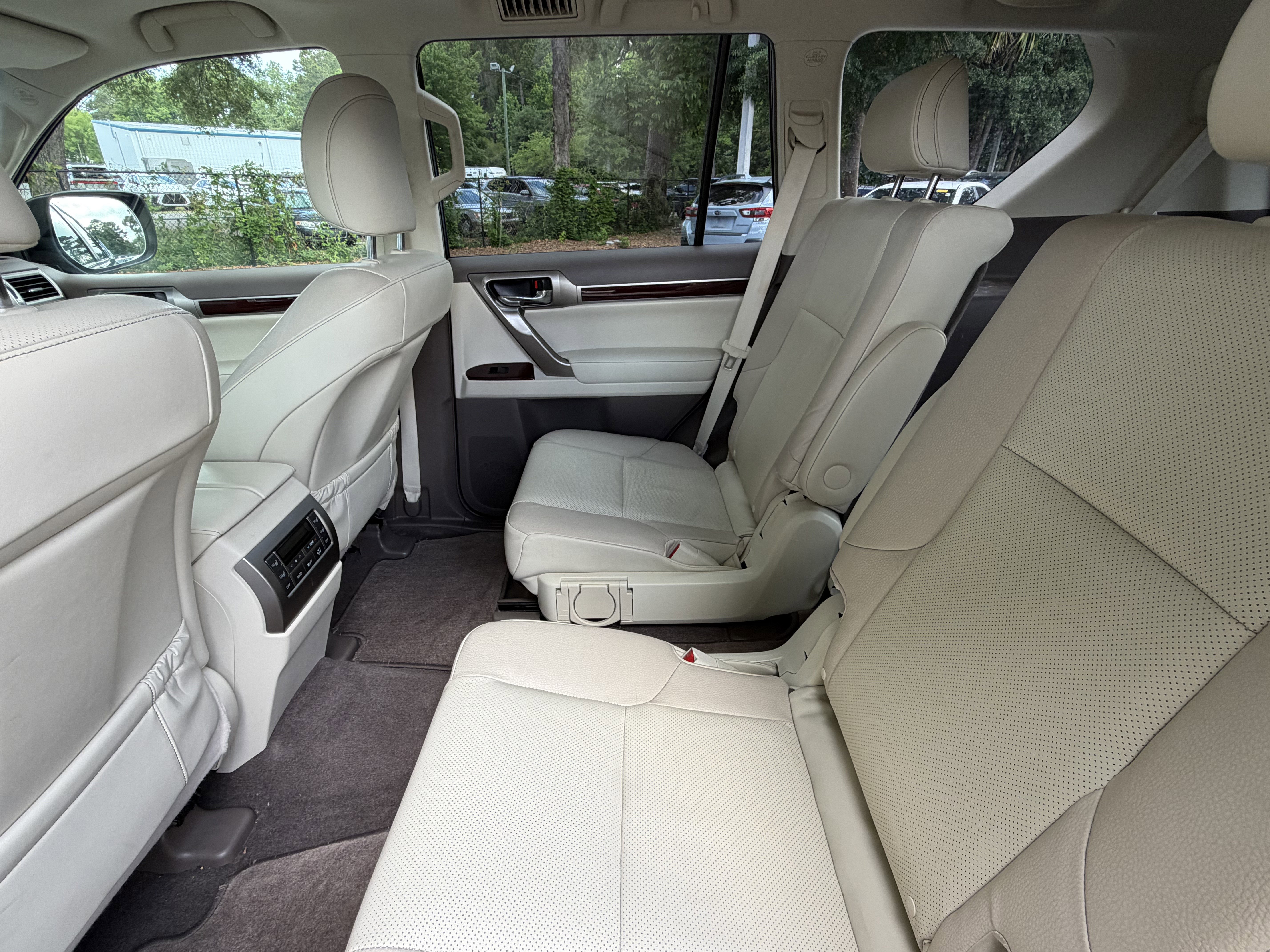 Used 2019 Lexus GX 460 Premium AWD/4WD image 32