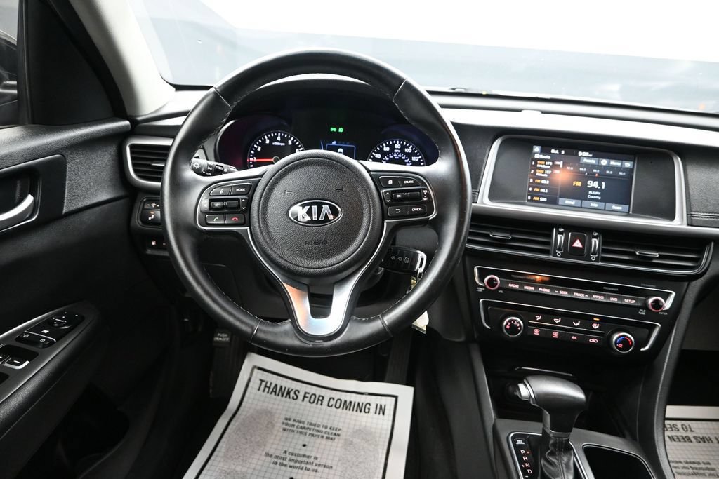 Used 2018 Kia Optima S FWD image 29