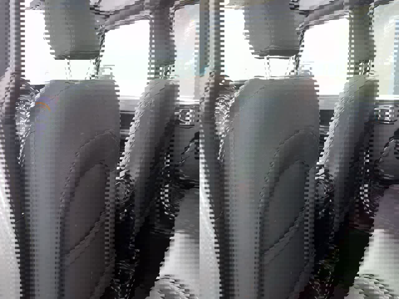 Used 2023 Jeep Gladiator Sport image 23