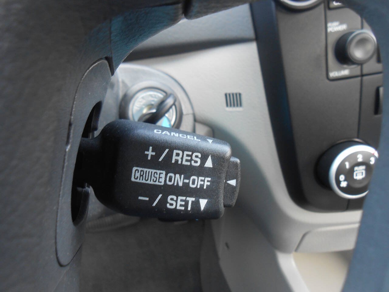 Used 2009 Kia Spectra EX FWD image 14