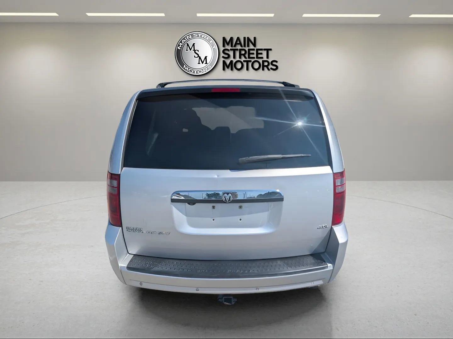Used 2008 Dodge Grand Caravan SXT image 3