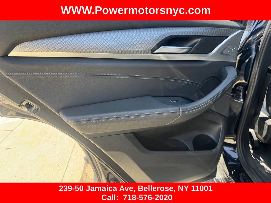 Used 2019 BMW X4 xDrive30i w/ Premium Package Essential AWD/4WD image 24