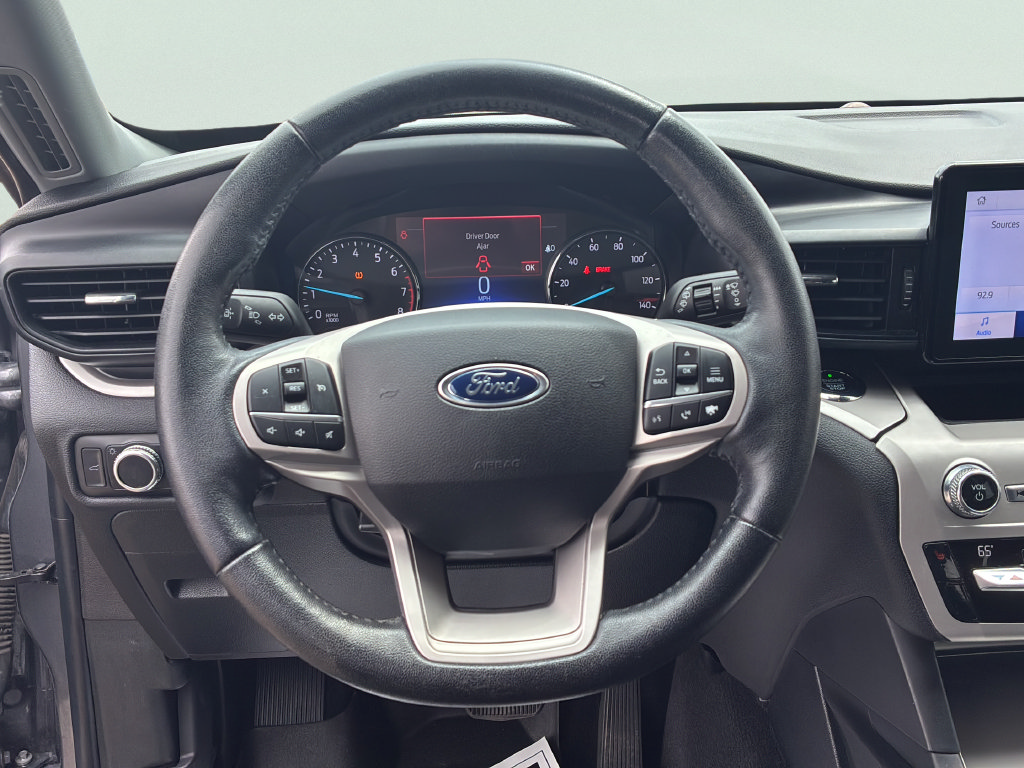 Used 2021 Ford Explorer XLT RWD image 28