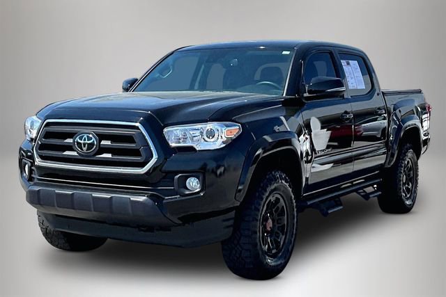 Used 2023 Toyota Tacoma SR5 w/ Technology Package image 2