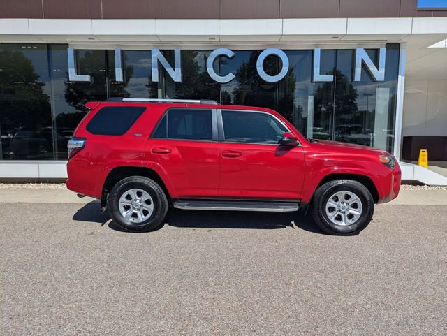 Used 2022 Toyota 4Runner SR5 Premium w/ Moonroof Package RWD image 9